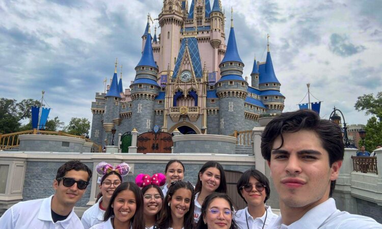 La UAT: única universidad pública del país en convenio con Disney