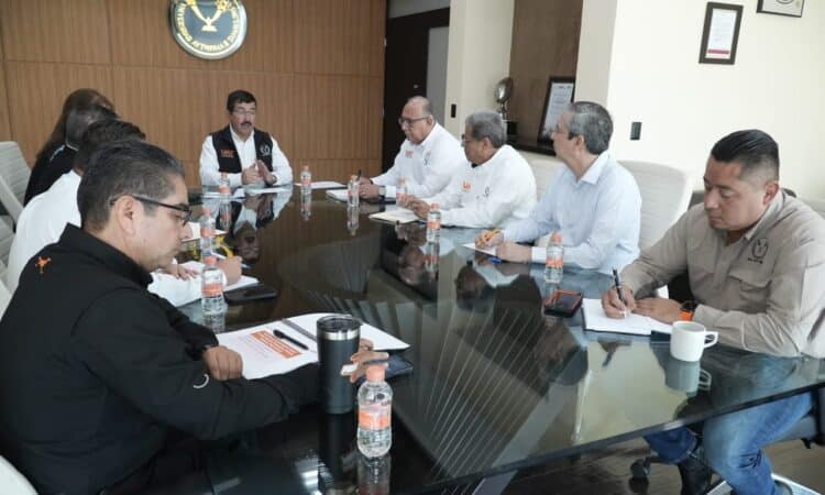 Evalúa rector avances institucionales de la UAT