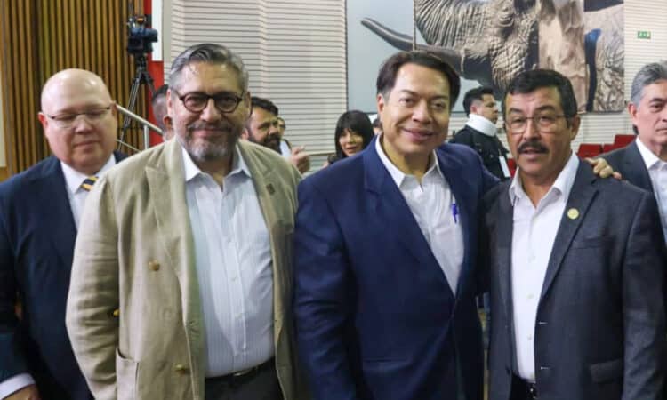 Se suma la UAT al proyecto nacional para construir entornos digitales más humanos y seguros
